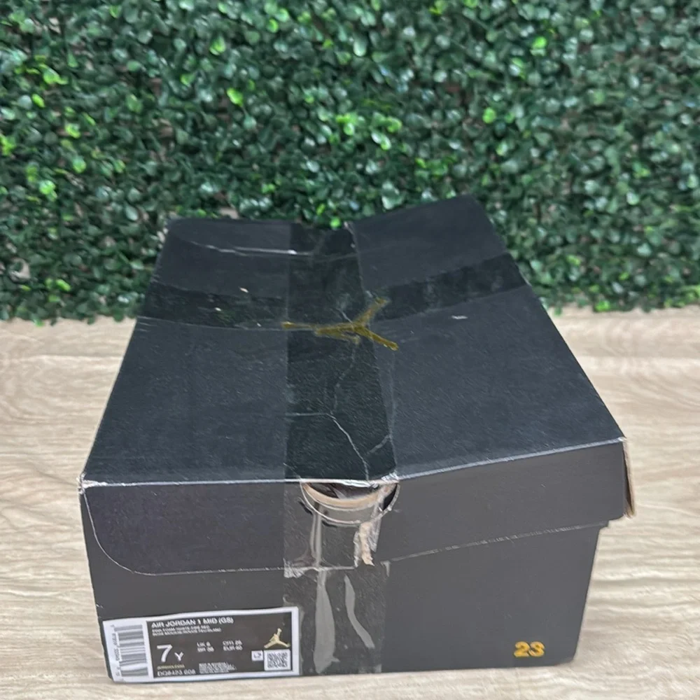 Nike Air Jordan 1 Mid (GS) - Y7